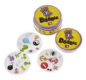 Dobble kaartspel dozen met ronde symbolenkaarten op witte achtergrond